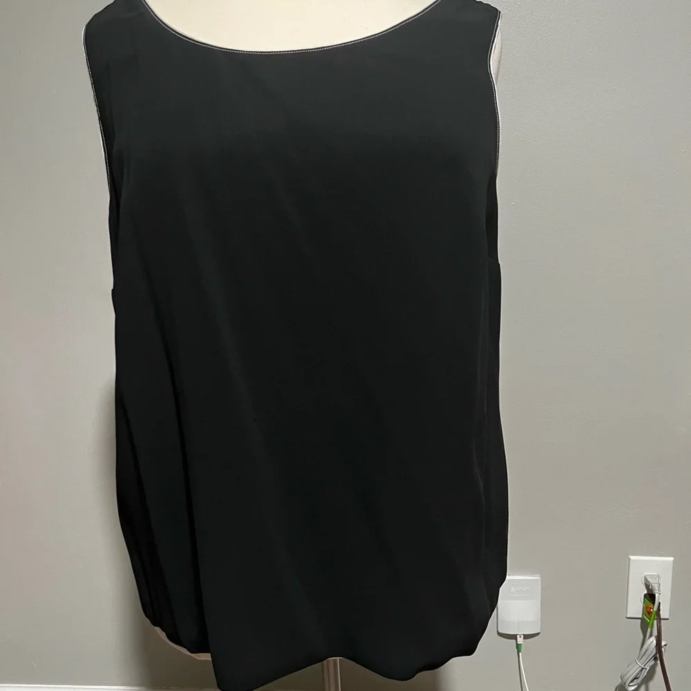 Plus Size Top - Picture 2 of 5